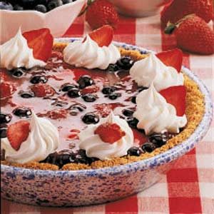 Luscious Summer Berry Pie