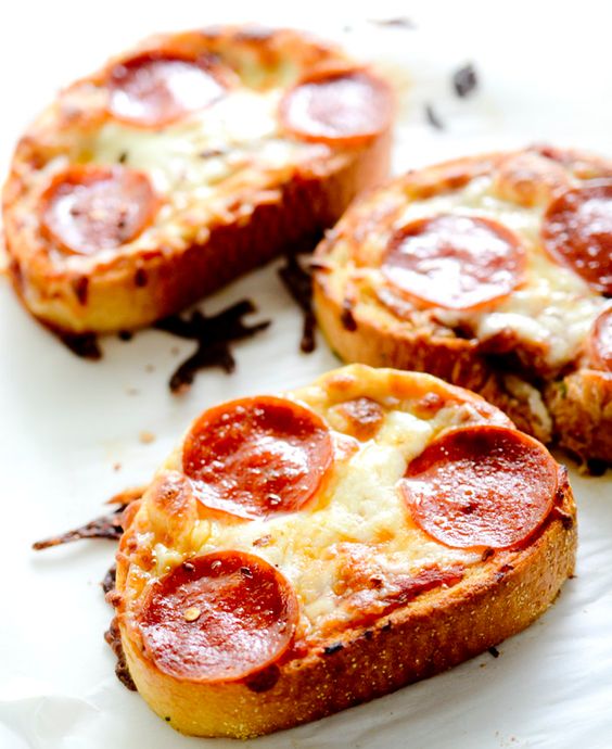 Texas Toast Pizza