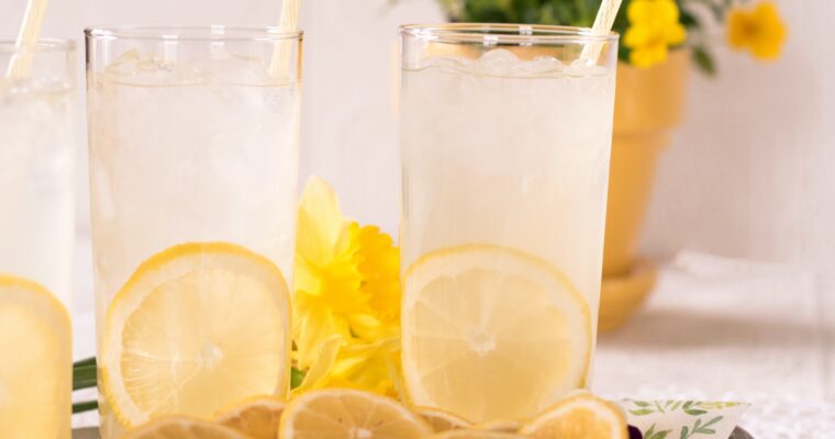 The Best Old Fashioned Lemonade