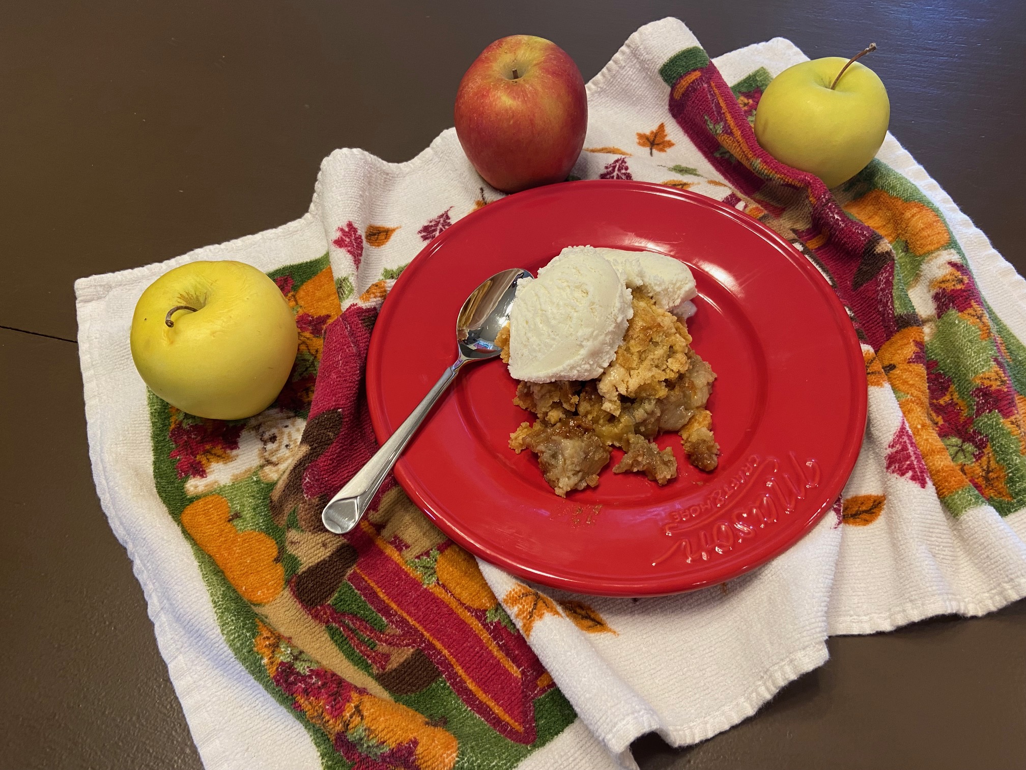 Gooey Caramel Apple Dump Cake Recipe 