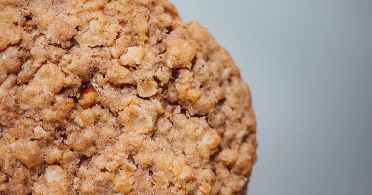 Chewy Oatmeal Apple Cookies