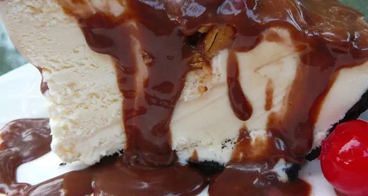 Easy Mudpie Ice Cream Cake Dessert