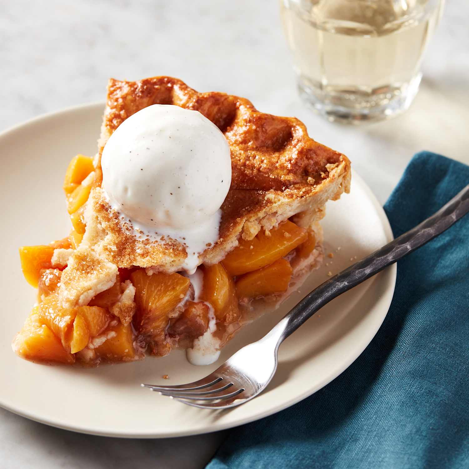 Perfect Peach Pie Recipe: A Slice of Summer in Every Bite.