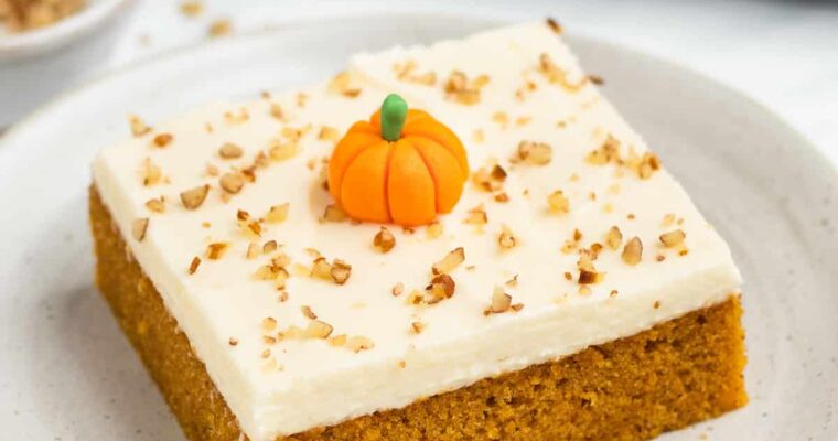 Easy “Pumpkin Sheet Cake” with Cream Cheese Frosting