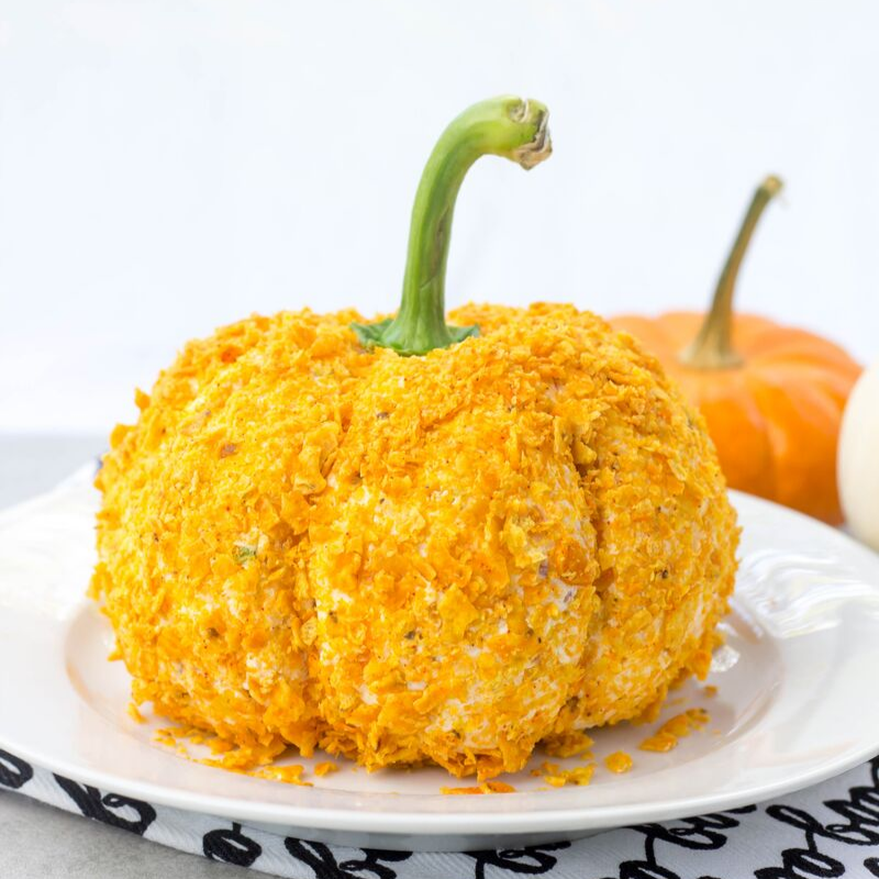 Spooky Halloween Cheeseballs: A Frightfully Fun Party Snack