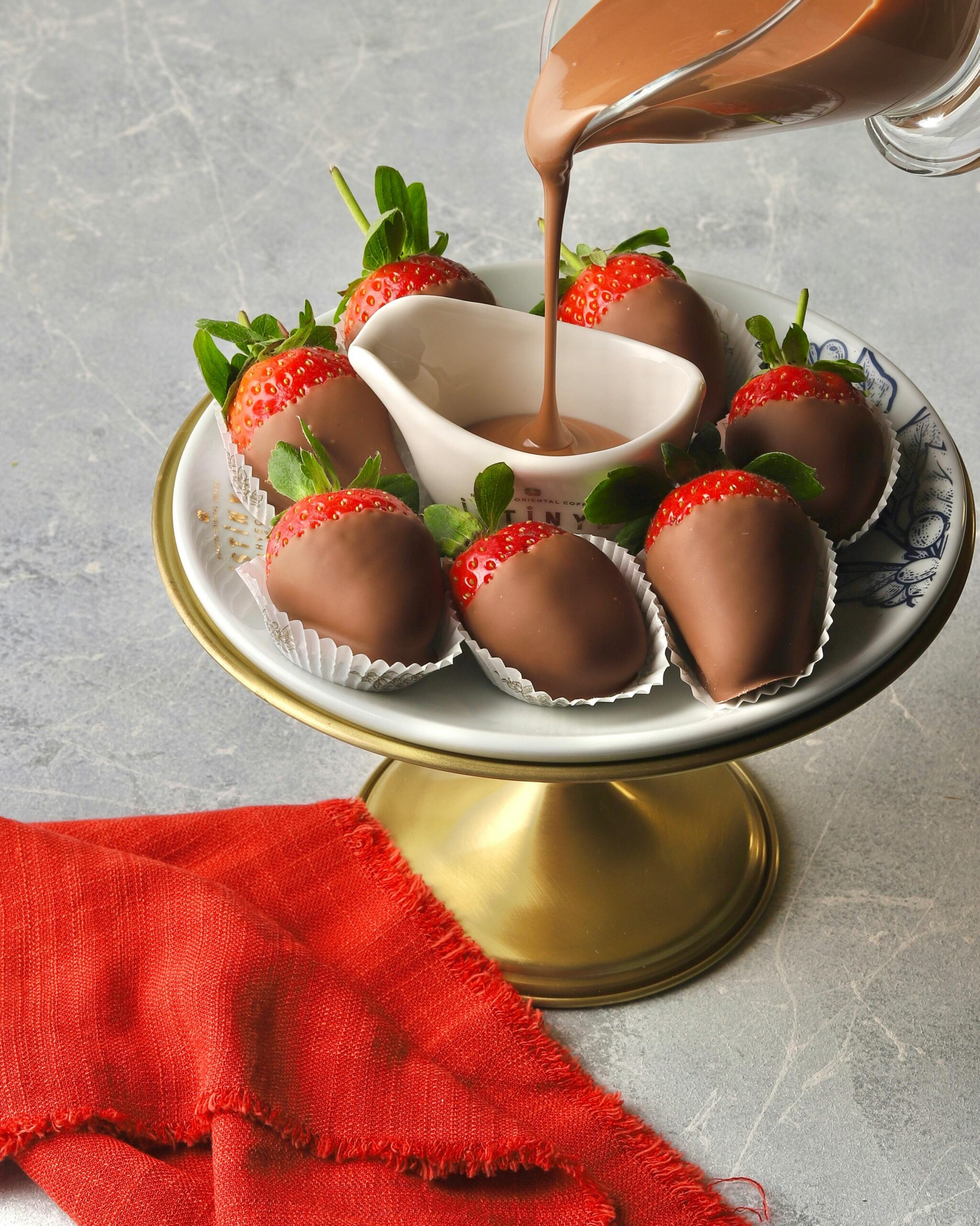 Chocolate-Covered Strawberries Made Easy